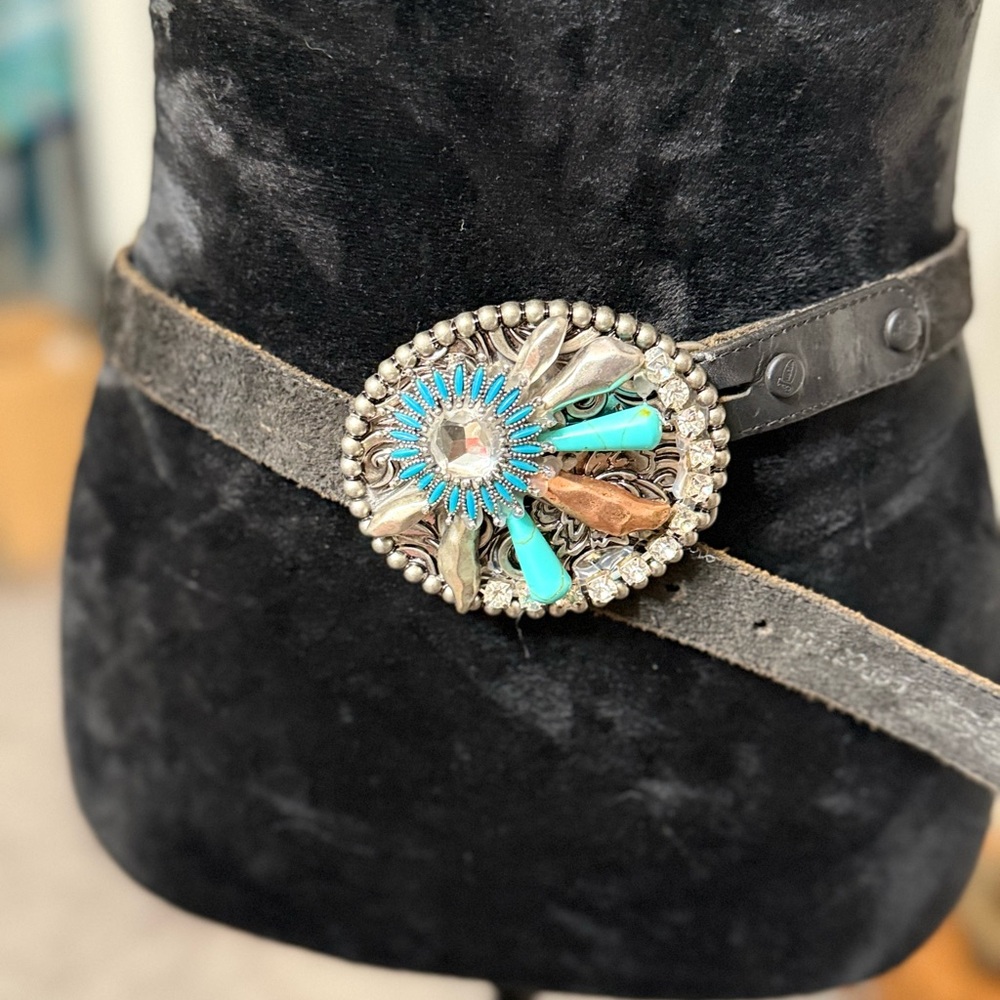 Turquoise and Silver Belt Buckle - Picture 3 of 5